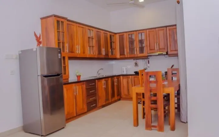 Graceira Inn 니곰보