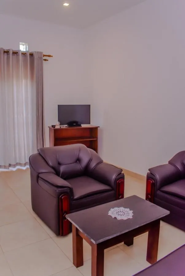 게스트하우스 Graceira Inn 니곰보